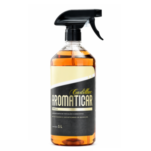 Aromatizante Aromaticar Vanilla 1L da marca Cadillac.